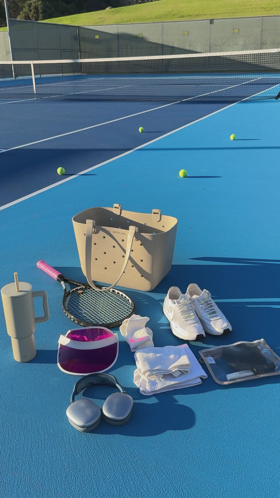 Oleksa_Getaway Bag_Tennis_wout captions_wmusic.MOV